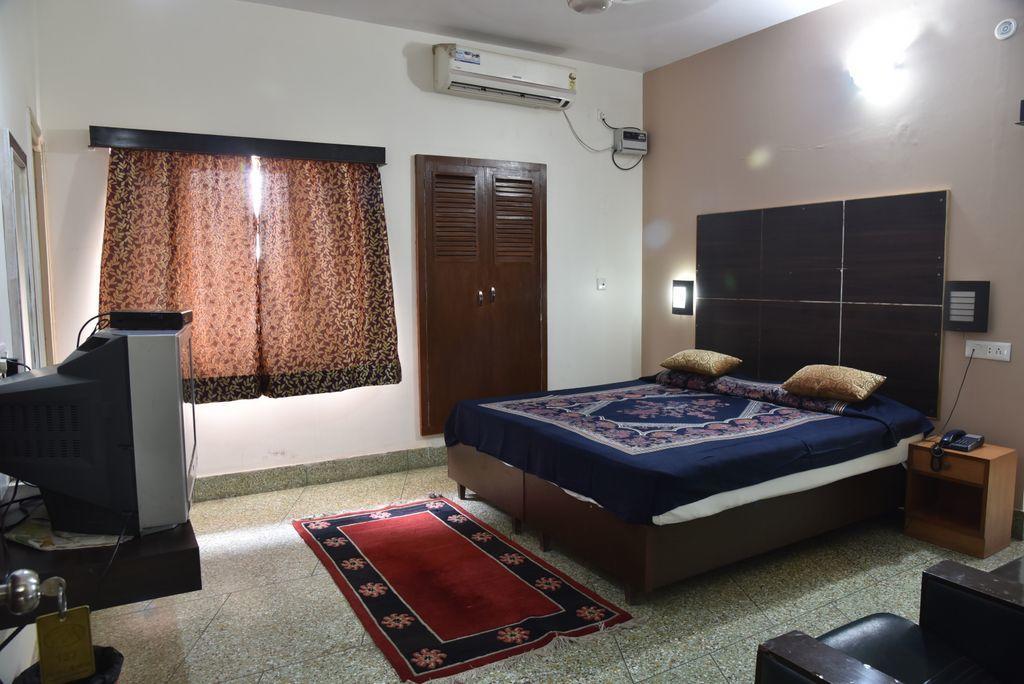 Ajaya Hotel